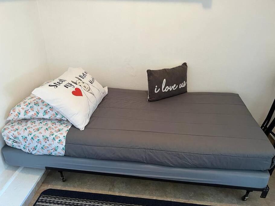 Cozy Affordable Studio Close To The Beach Appartement Hallandale Beach Buitenkant foto